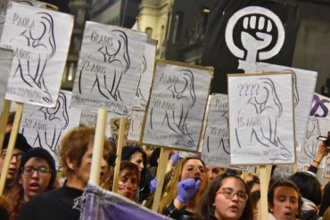 Feministas marcharon y responsabilizaron al Estado de la violencia de género