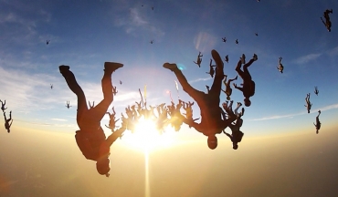 Los 5 saltos en paracaídas más increíbles de la historia